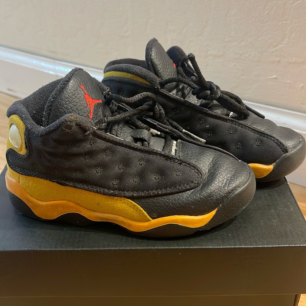 Kids Jordan 13 Retro Carmelo Anthony Class 2022 Black Gold Toddler Size 9C